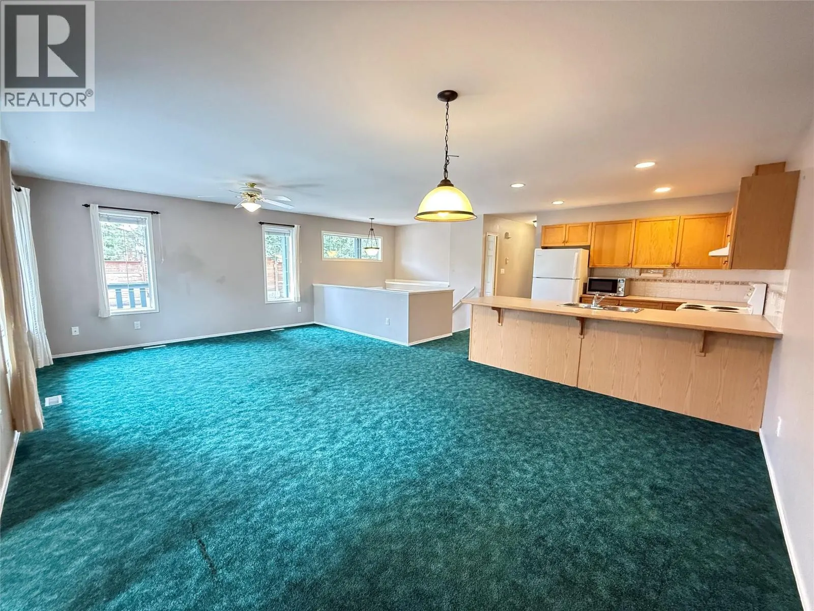 18A Wolf Crescent
