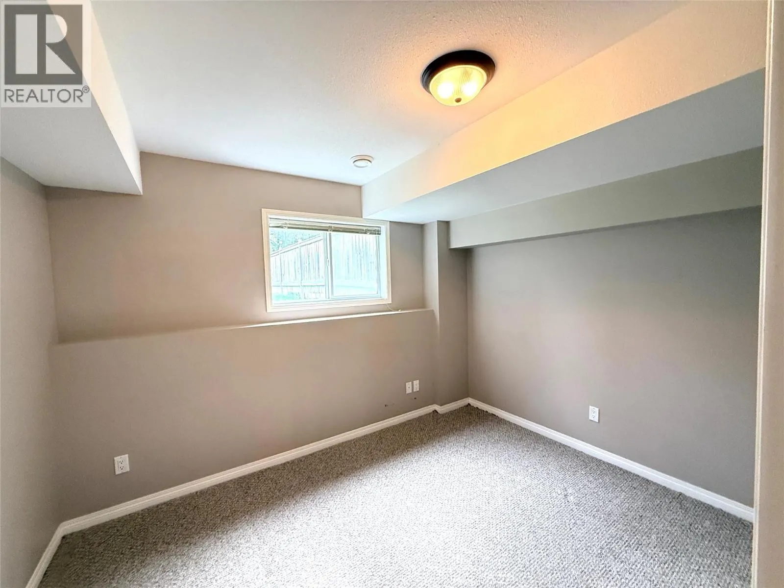 18A Wolf Crescent