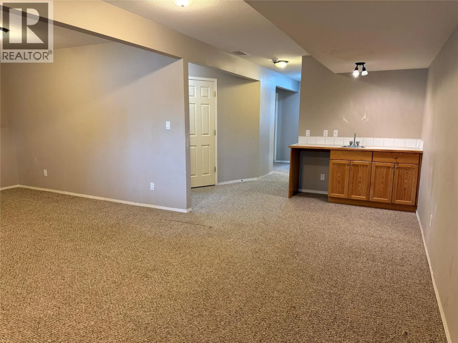18A Wolf Crescent