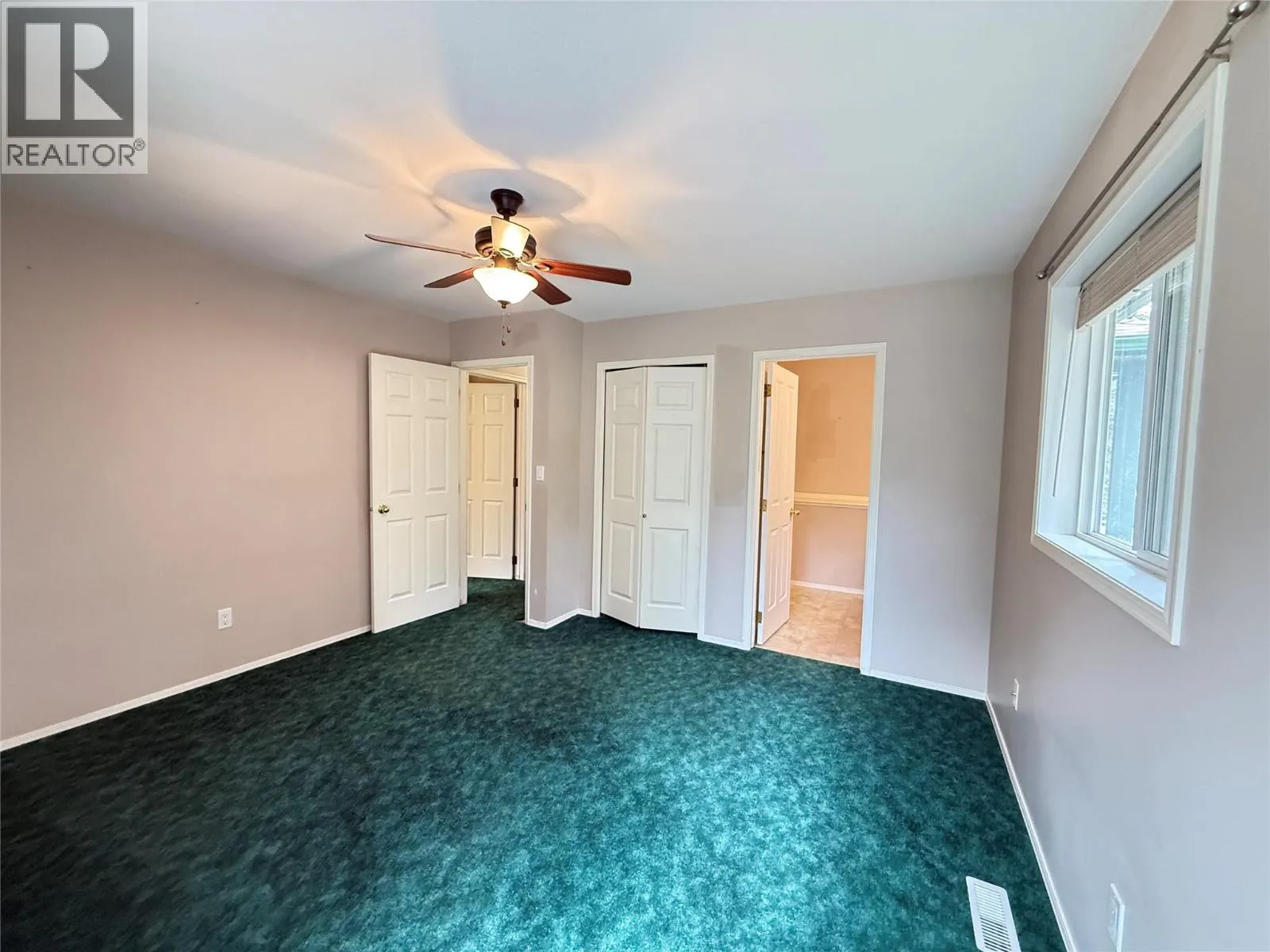 18A Wolf Crescent
