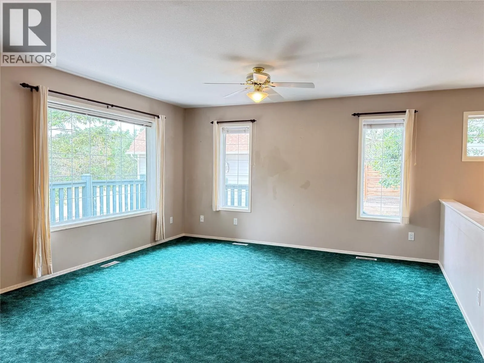 18A Wolf Crescent