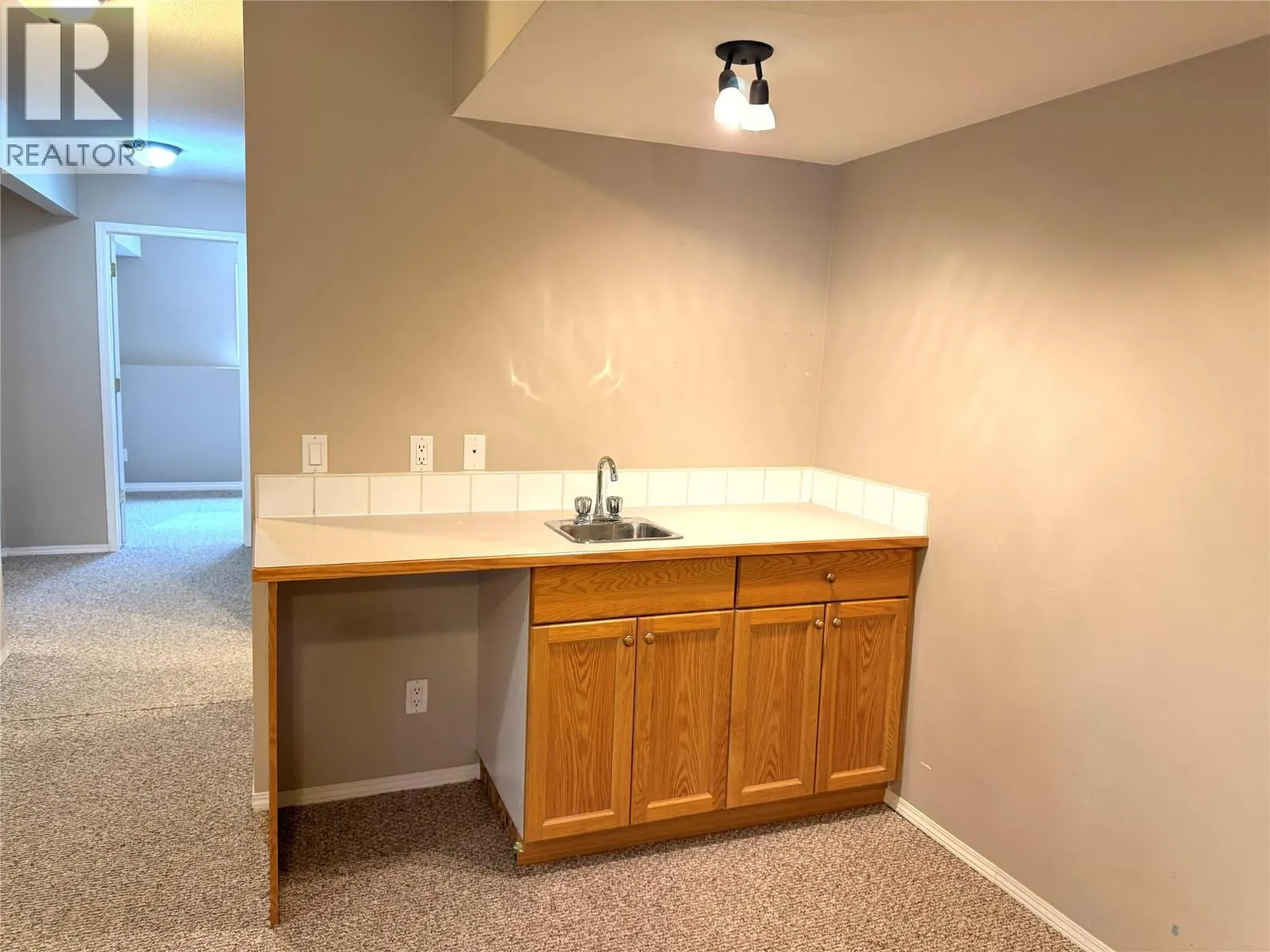 18A Wolf Crescent