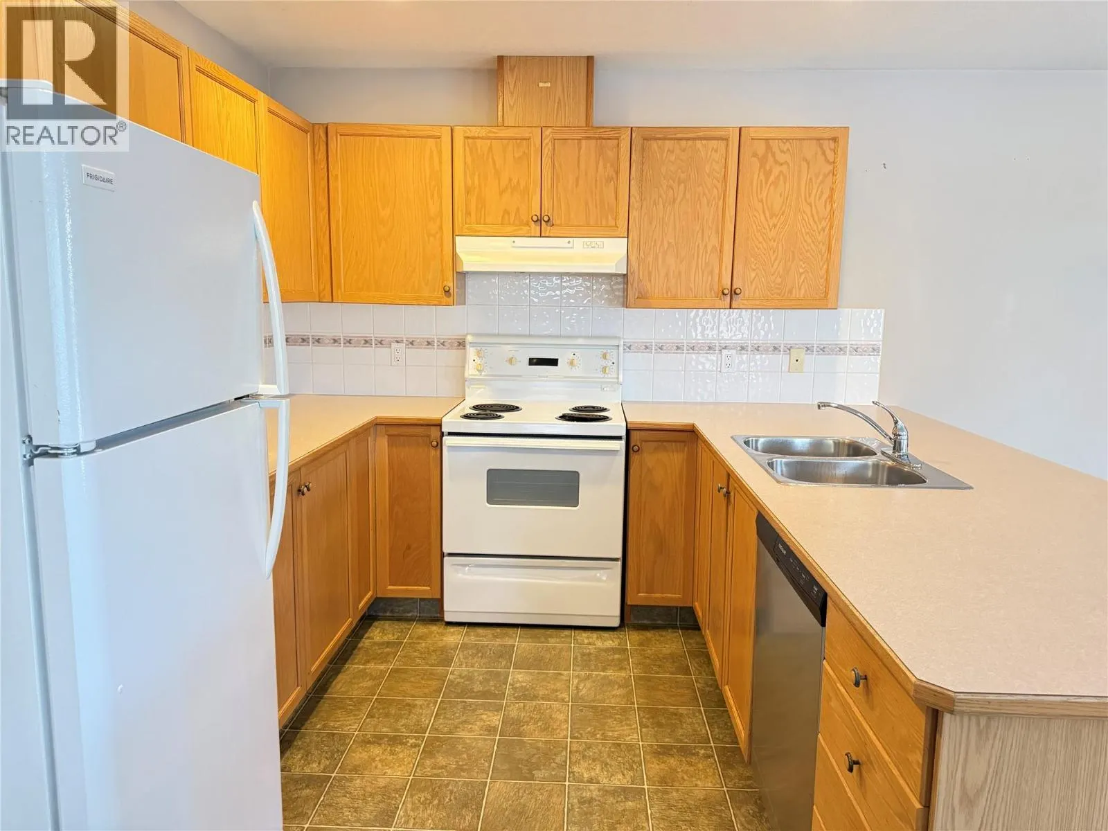 18A Wolf Crescent