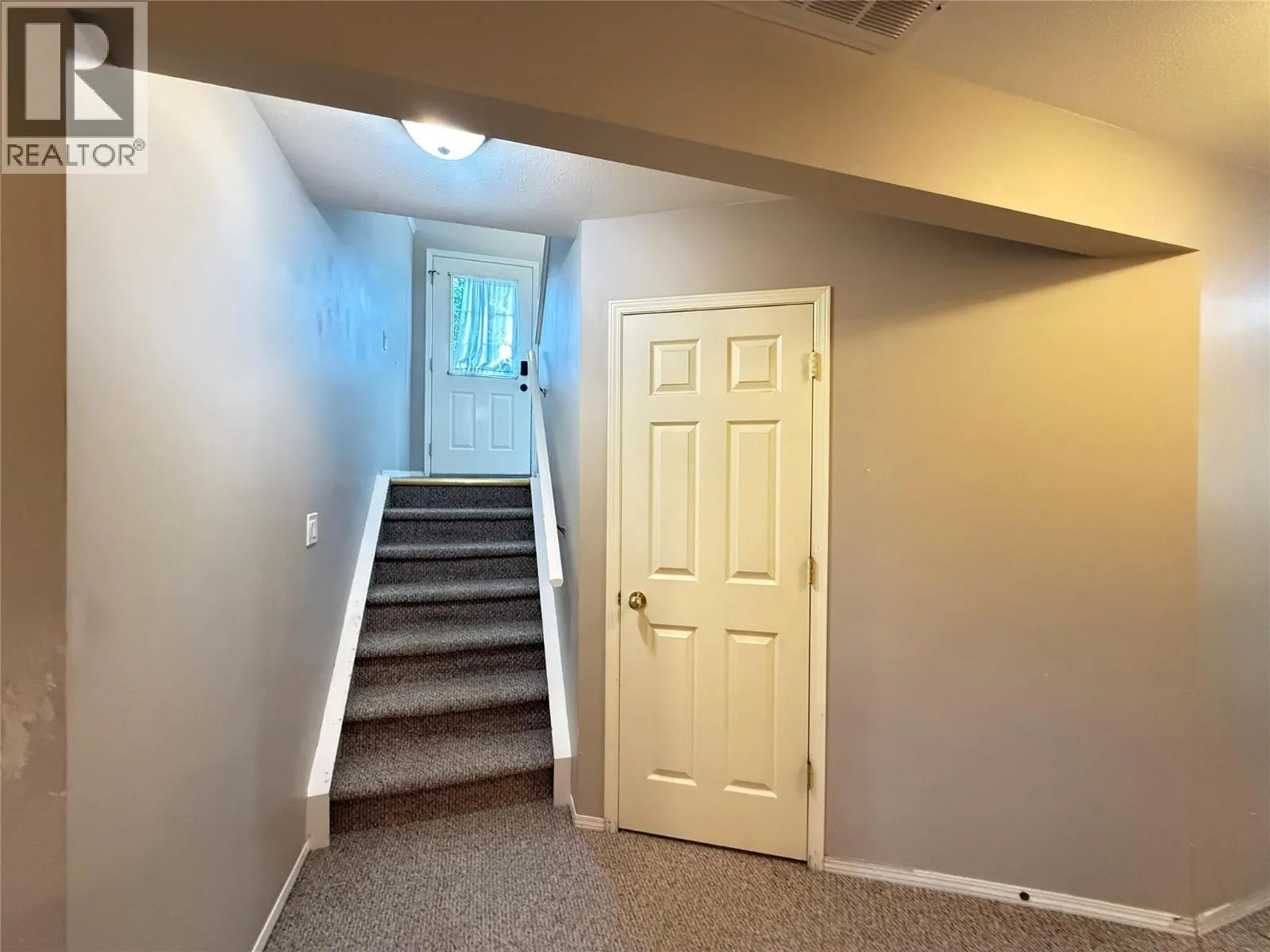 18A Wolf Crescent