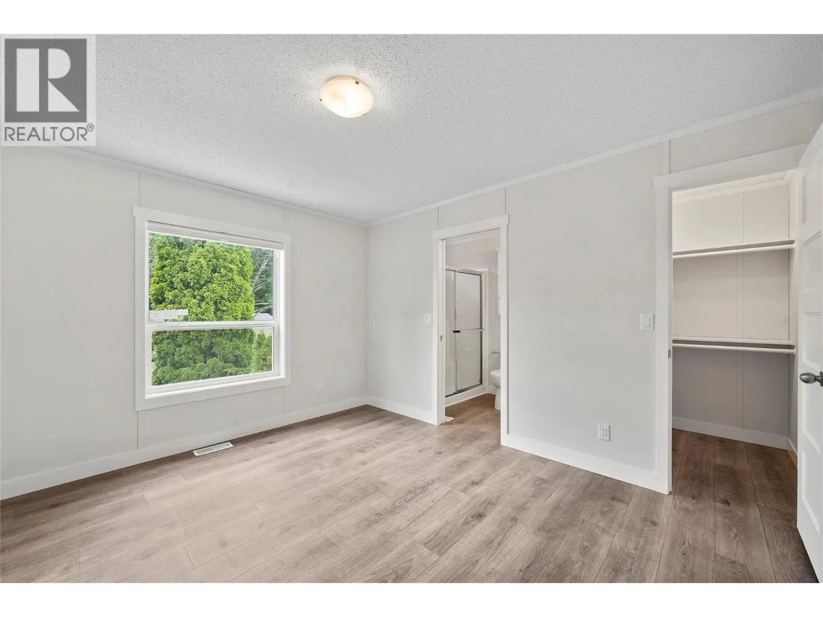5161 63 Avenue NE Unit# 13