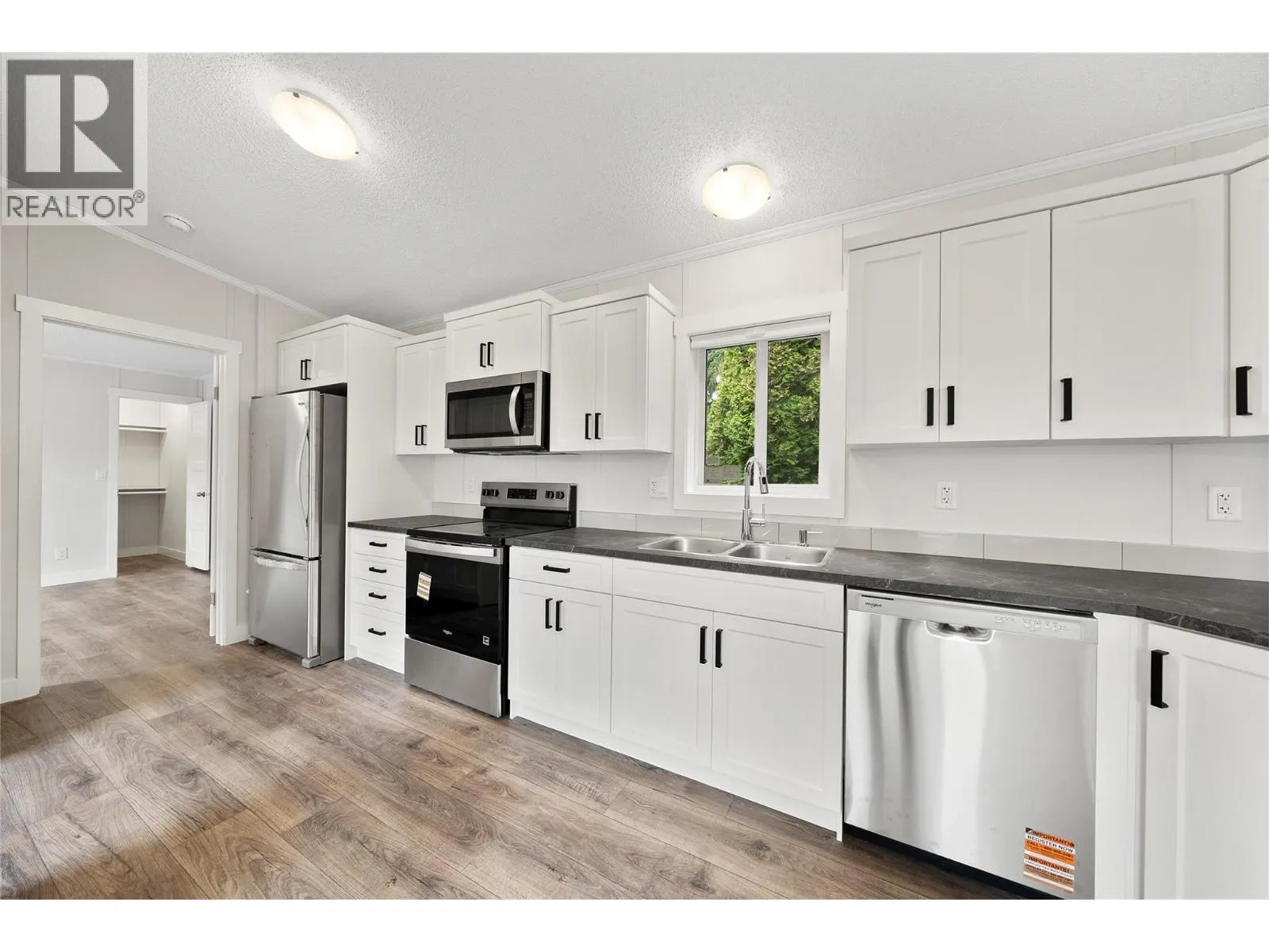 5161 63 Avenue NE Unit# 13