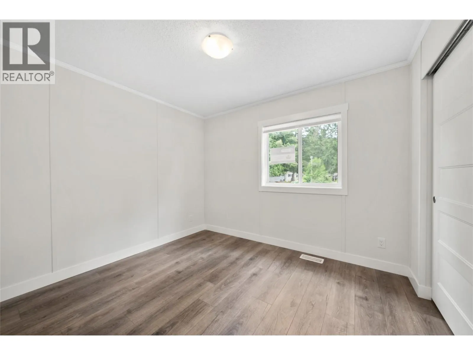 5161 63 Avenue NE Unit# 13