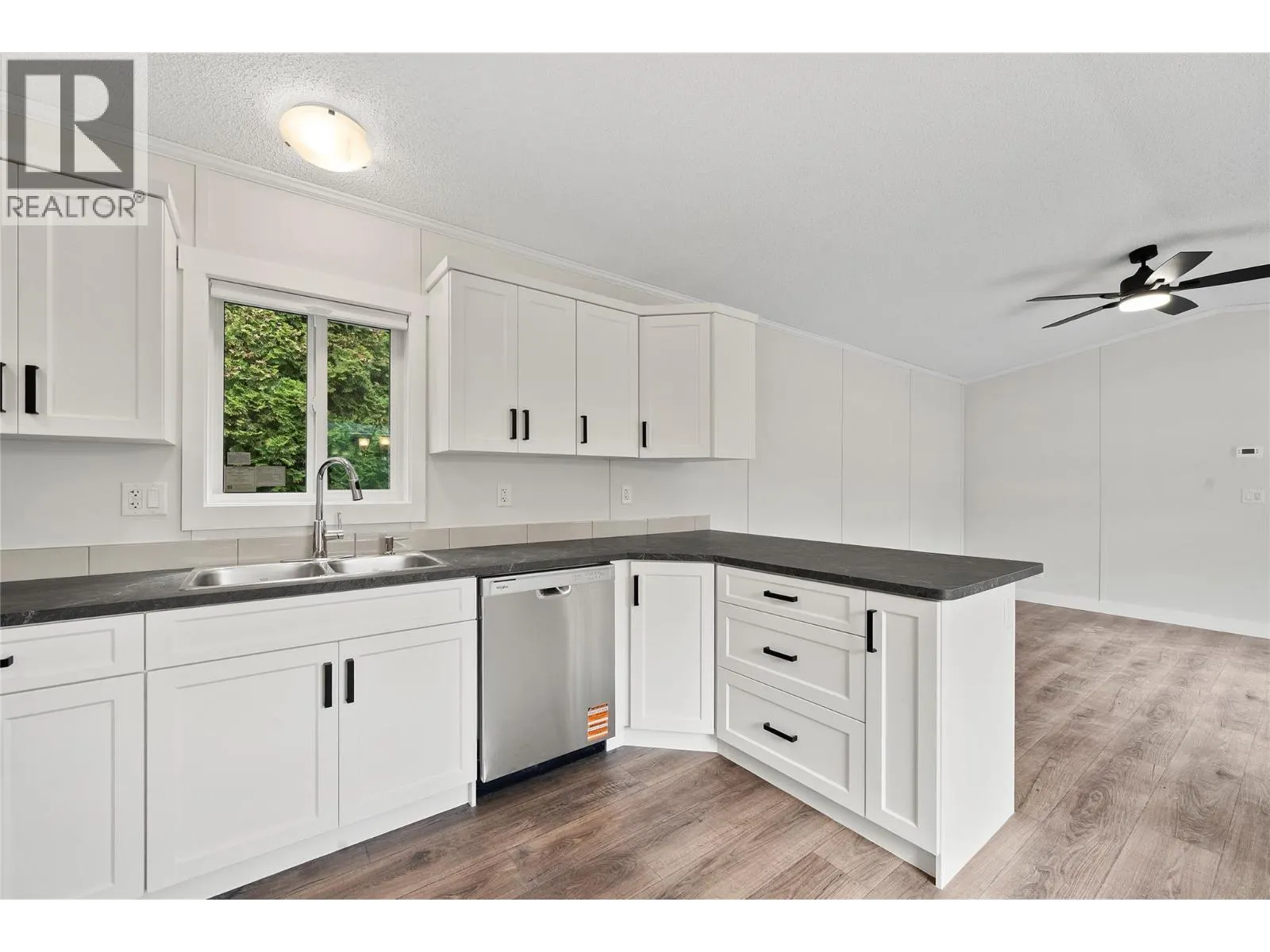 5161 63 Avenue NE Unit# 13