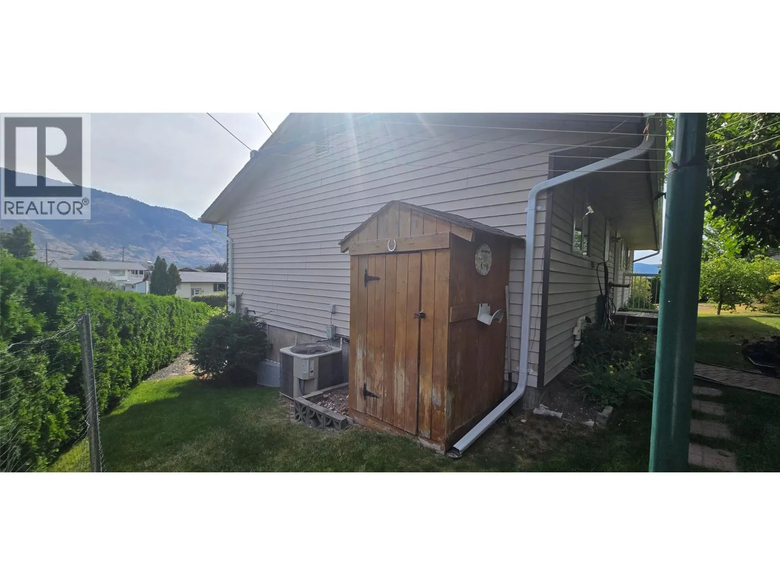 20 Santa Rosa Place