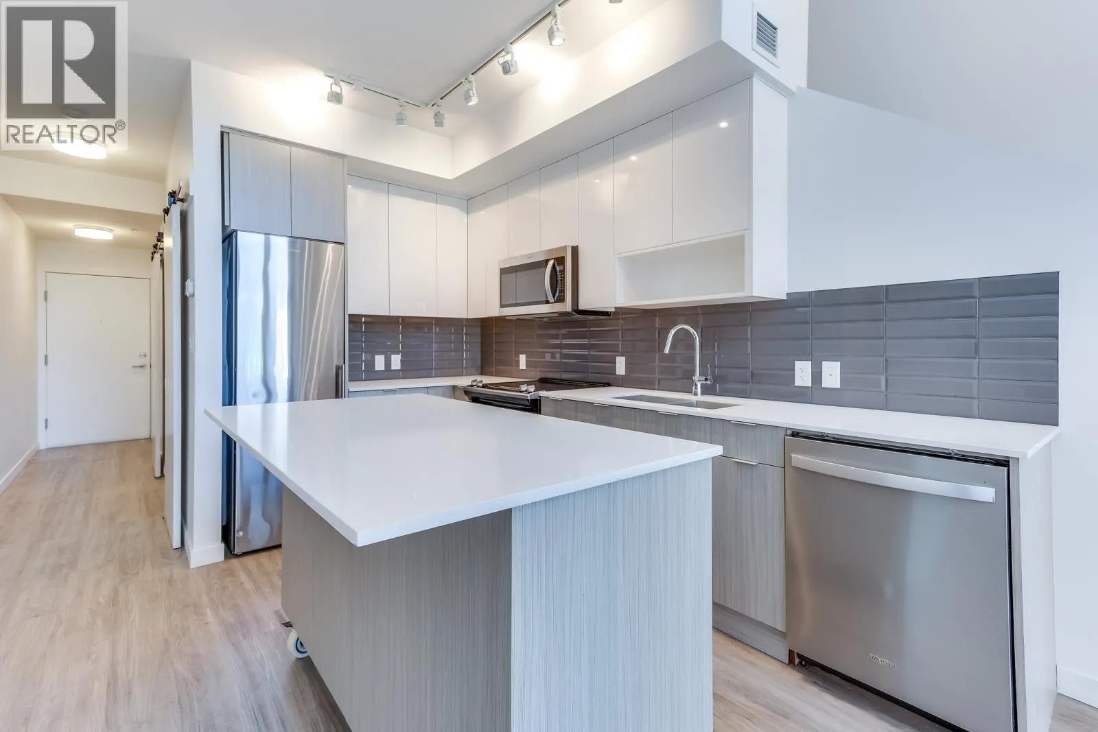 1775 Chapman Place Unit# 102