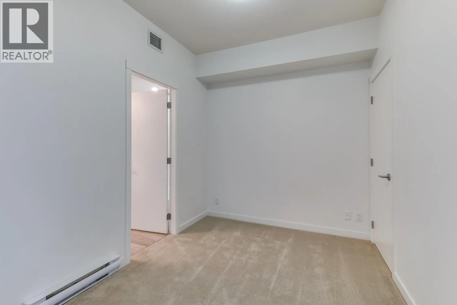 1775 Chapman Place Unit# 102