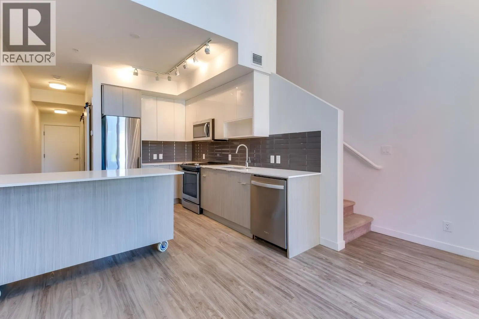 1775 Chapman Place Unit# 102