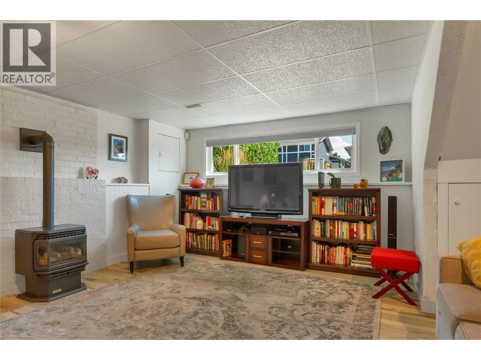 1303 41 Avenue
