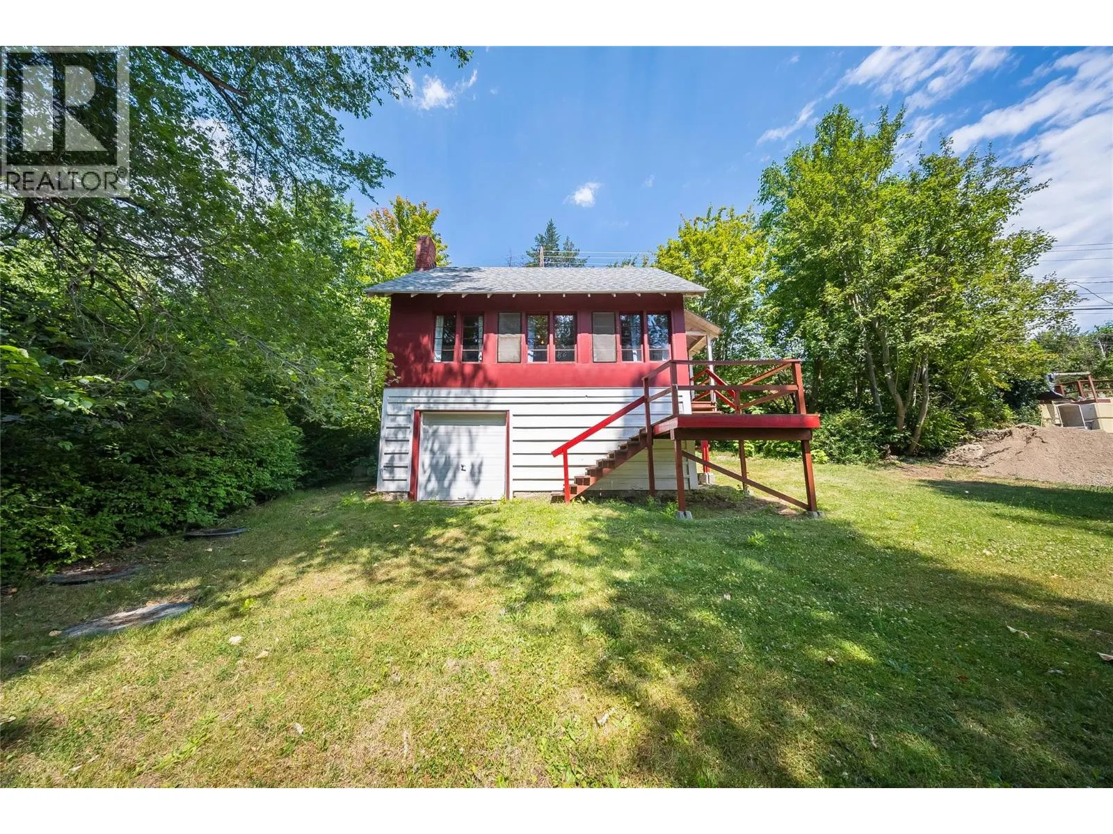 3824 Broadwater Road