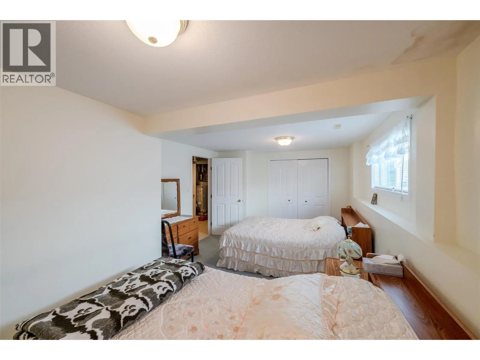 6163 SAINT MARTIN Place Unit# 1