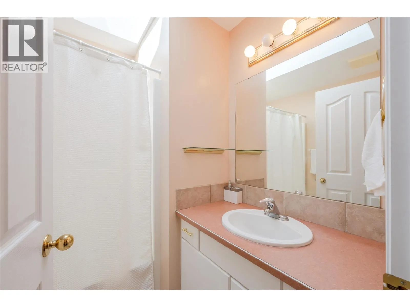 6163 SAINT MARTIN Place Unit# 1