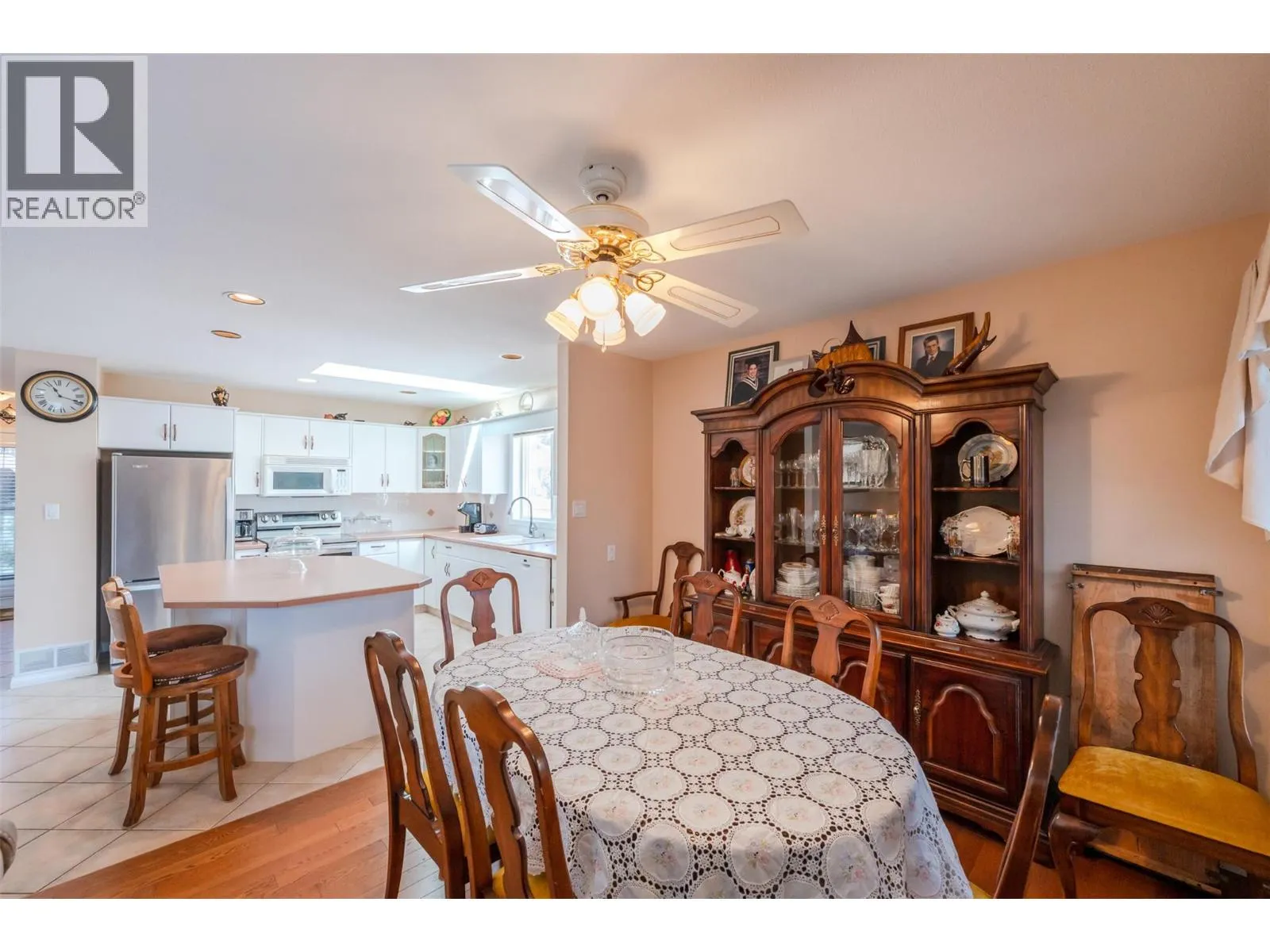 6163 SAINT MARTIN Place Unit# 1