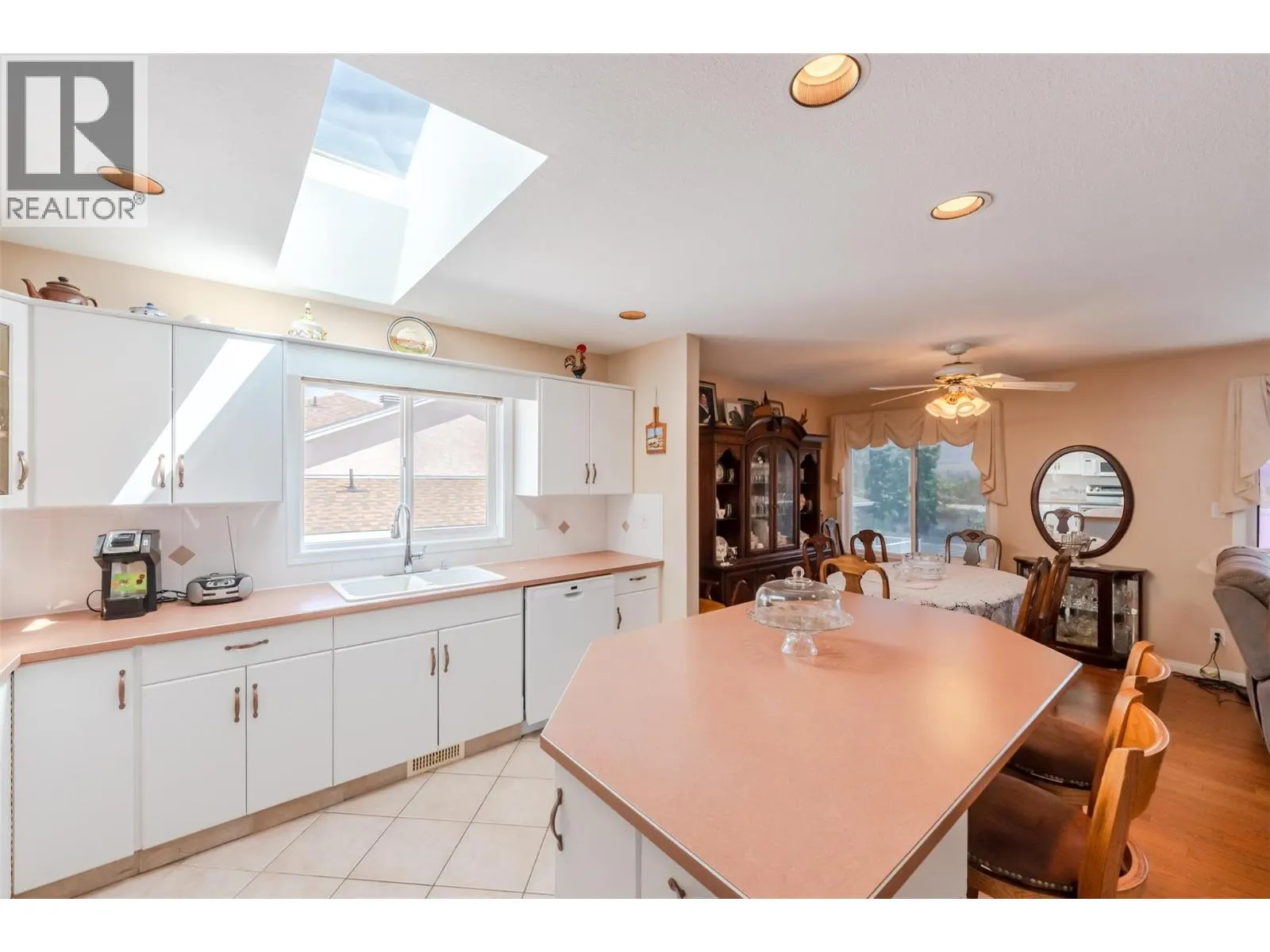 6163 SAINT MARTIN Place Unit# 1