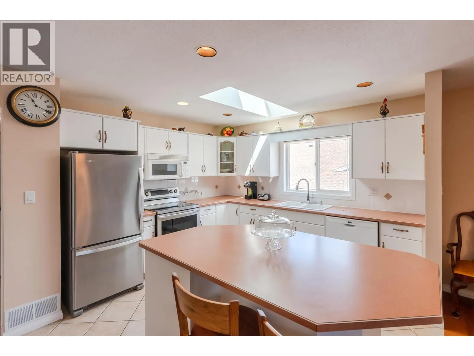 6163 SAINT MARTIN Place Unit# 1