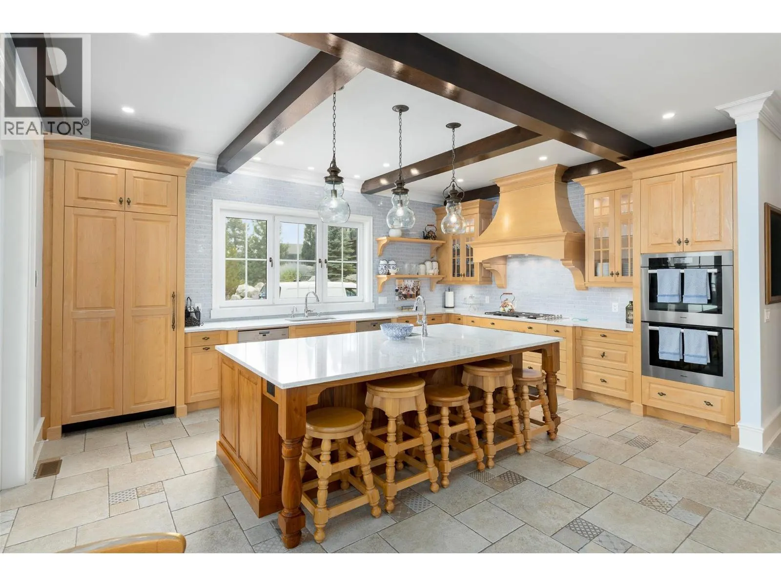 6688 Monck Park Road