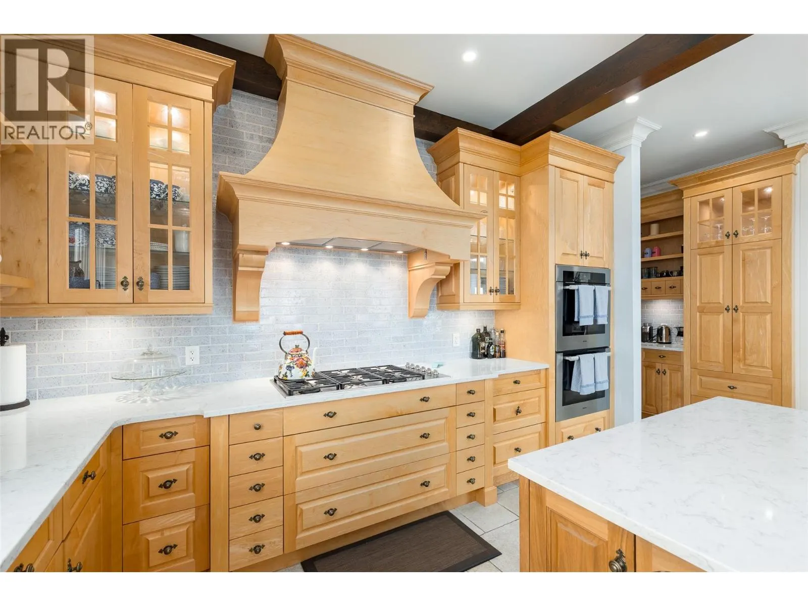 6688 Monck Park Road