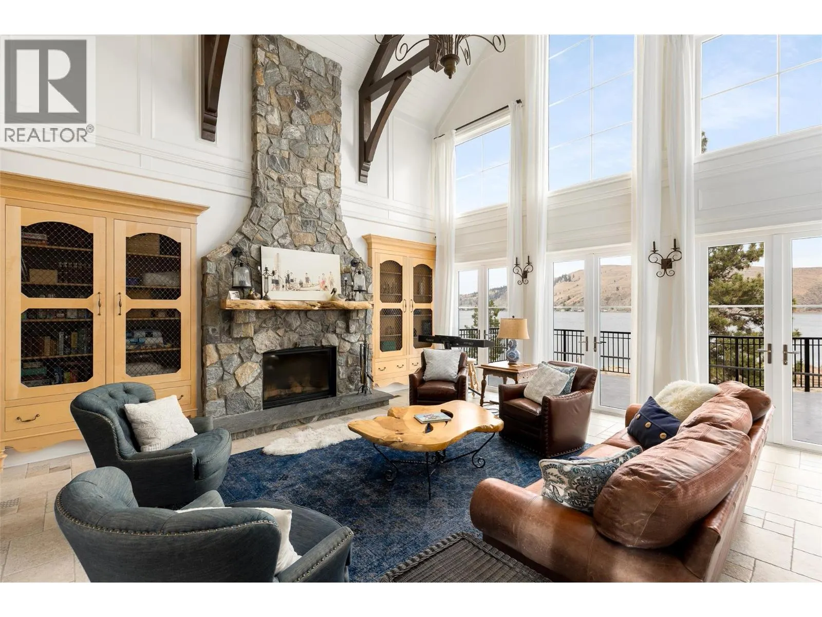 6688 Monck Park Road