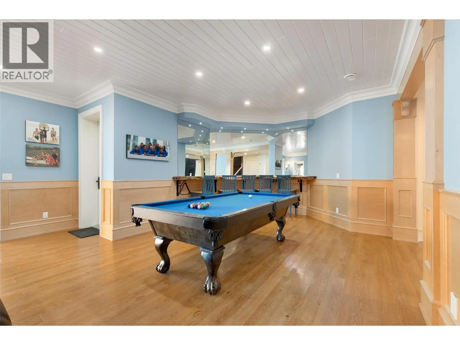 6688 Monck Park Road