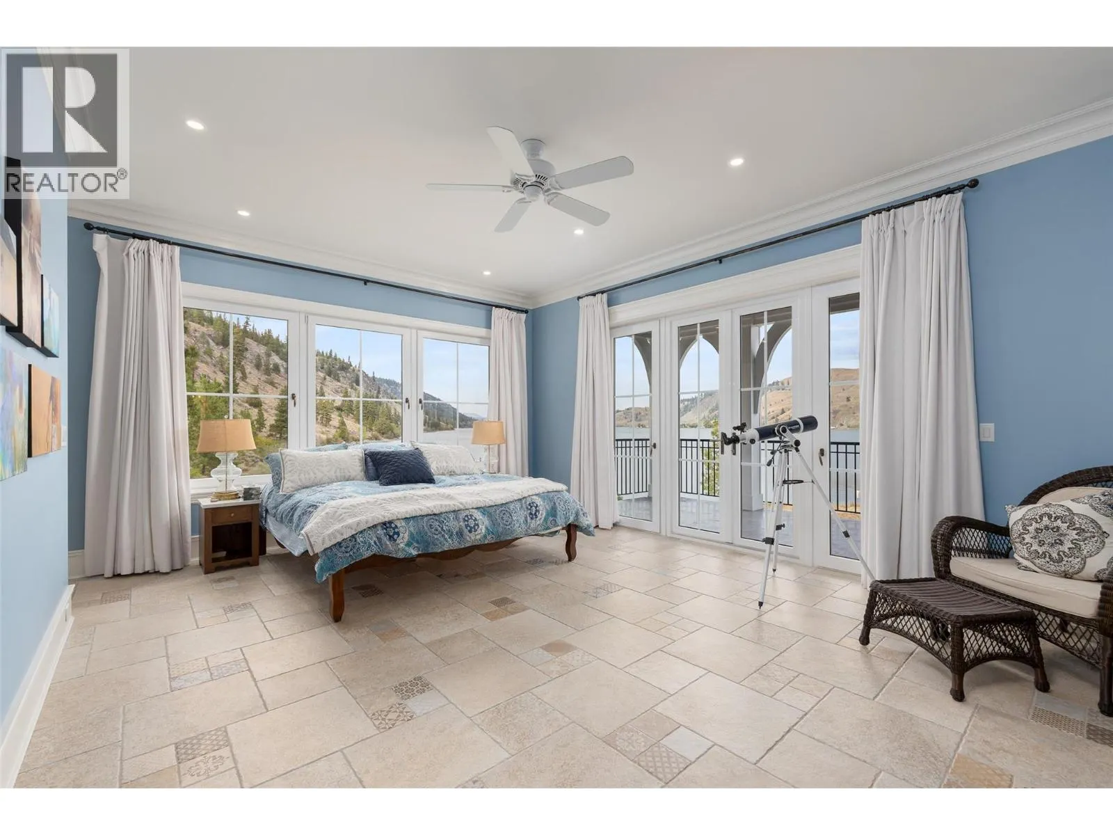 6688 Monck Park Road