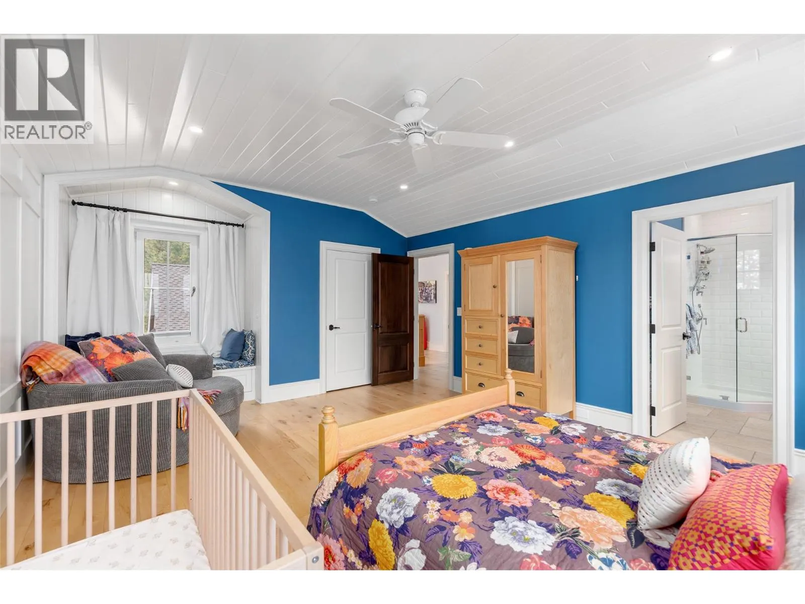 6688 Monck Park Road