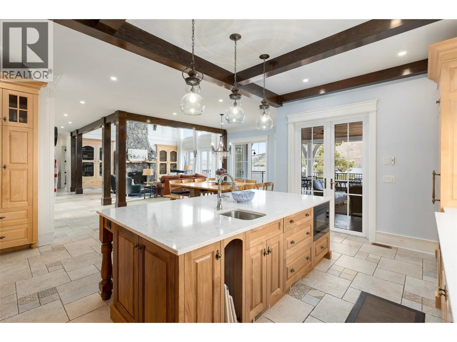 6688 Monck Park Road