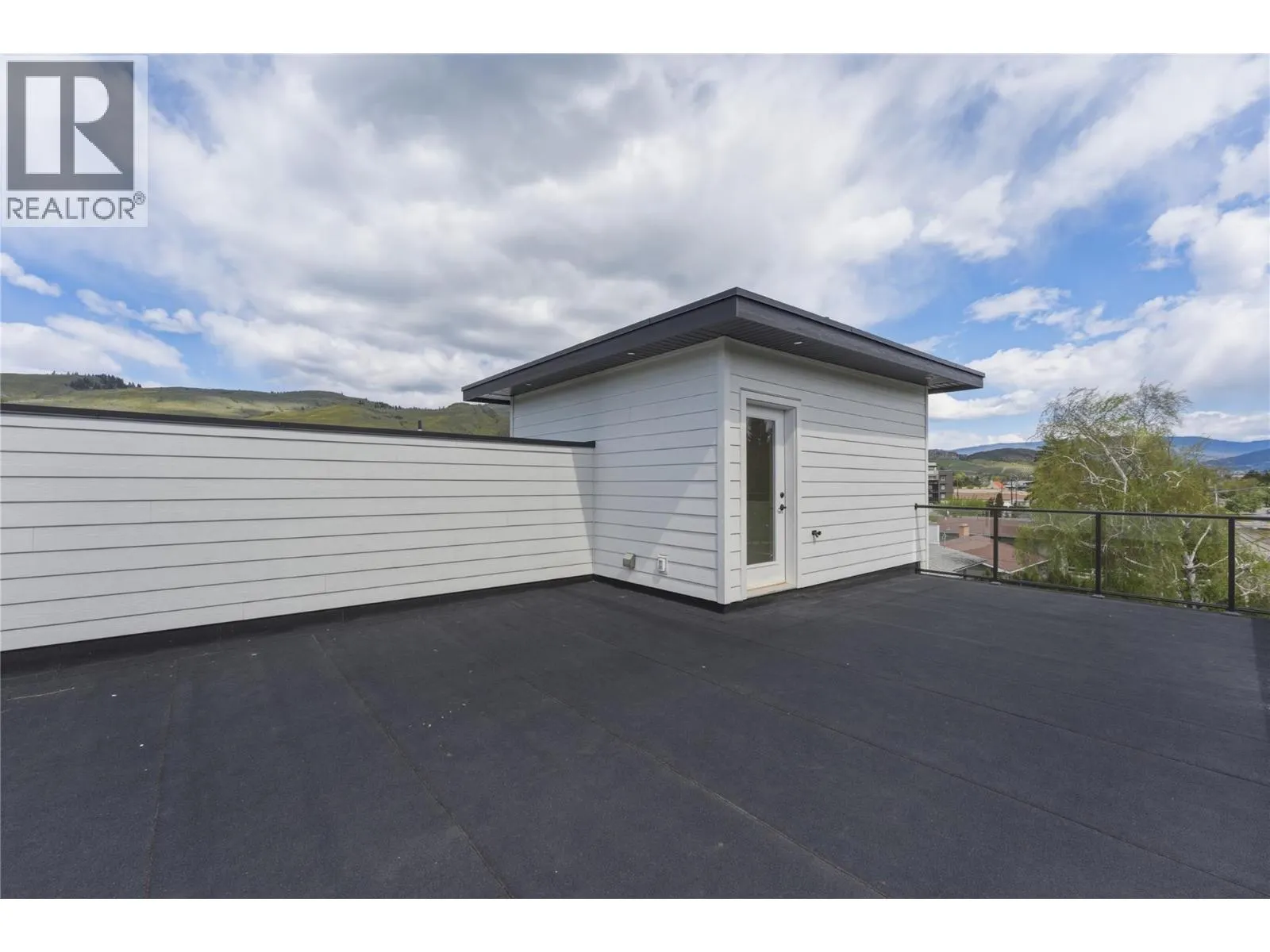 5661 Okanagan Landing Road Unit# 3