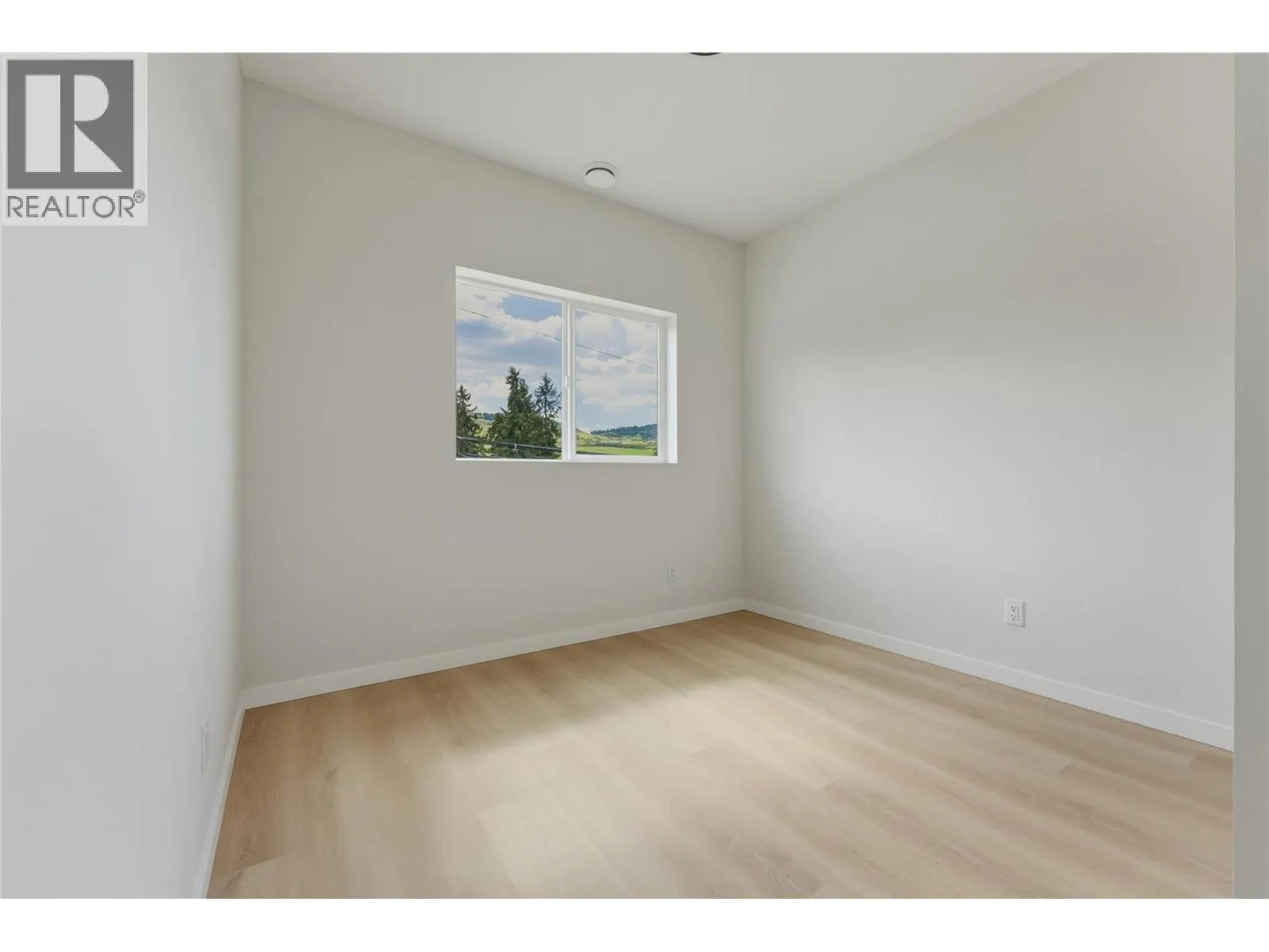 5661 Okanagan Landing Road Unit# 3