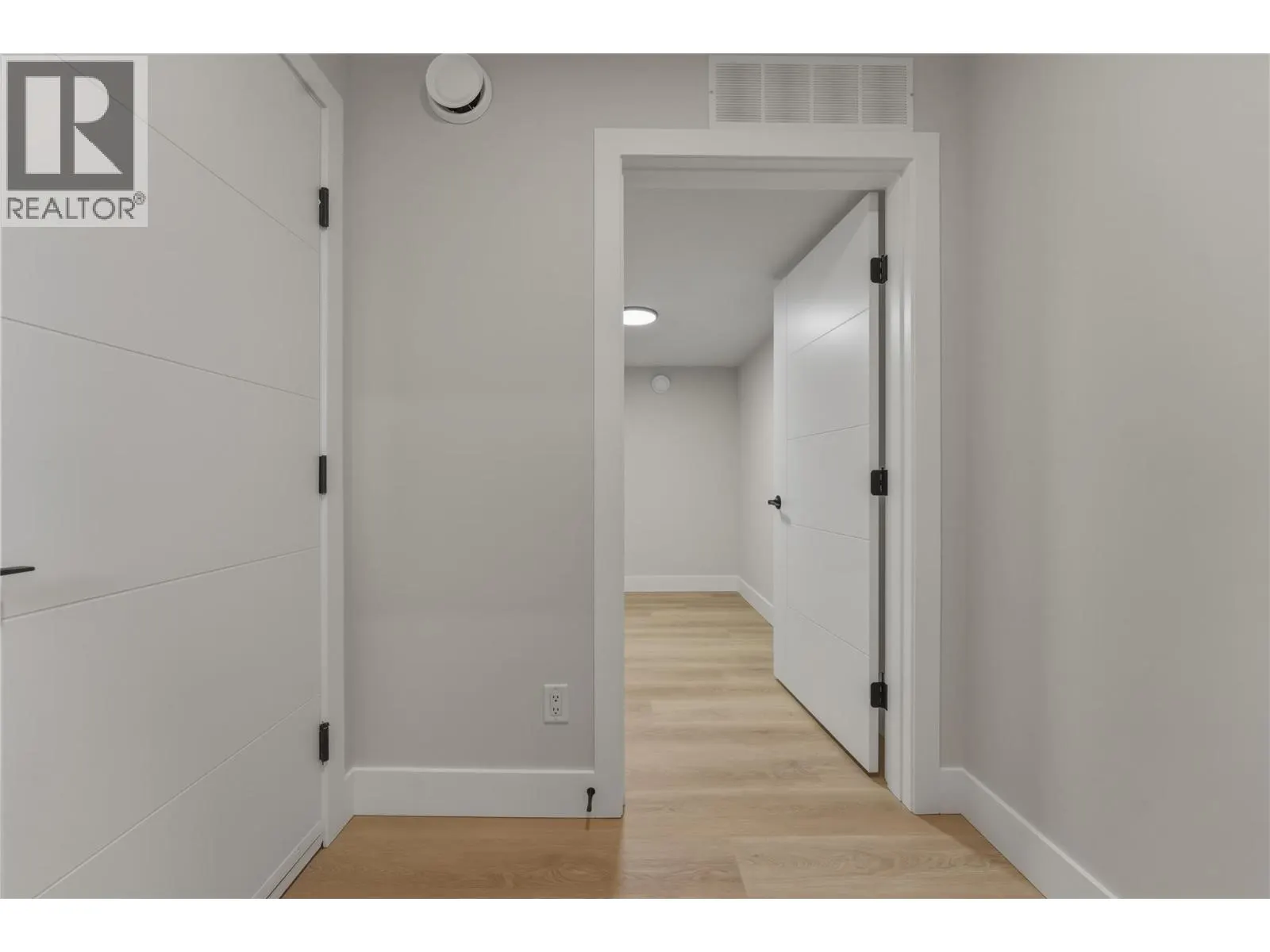 5661 Okanagan Landing Road Unit# 3