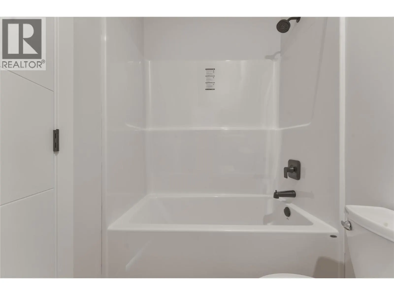 5661 Okanagan Landing Road Unit# 3