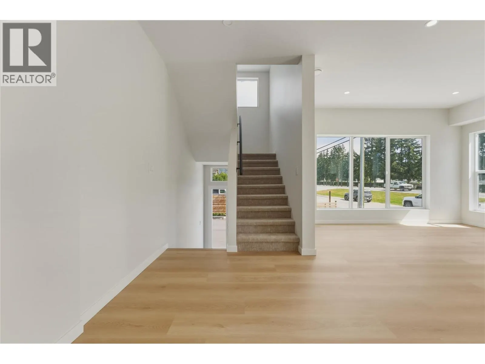 5661 Okanagan Landing Road Unit# 3