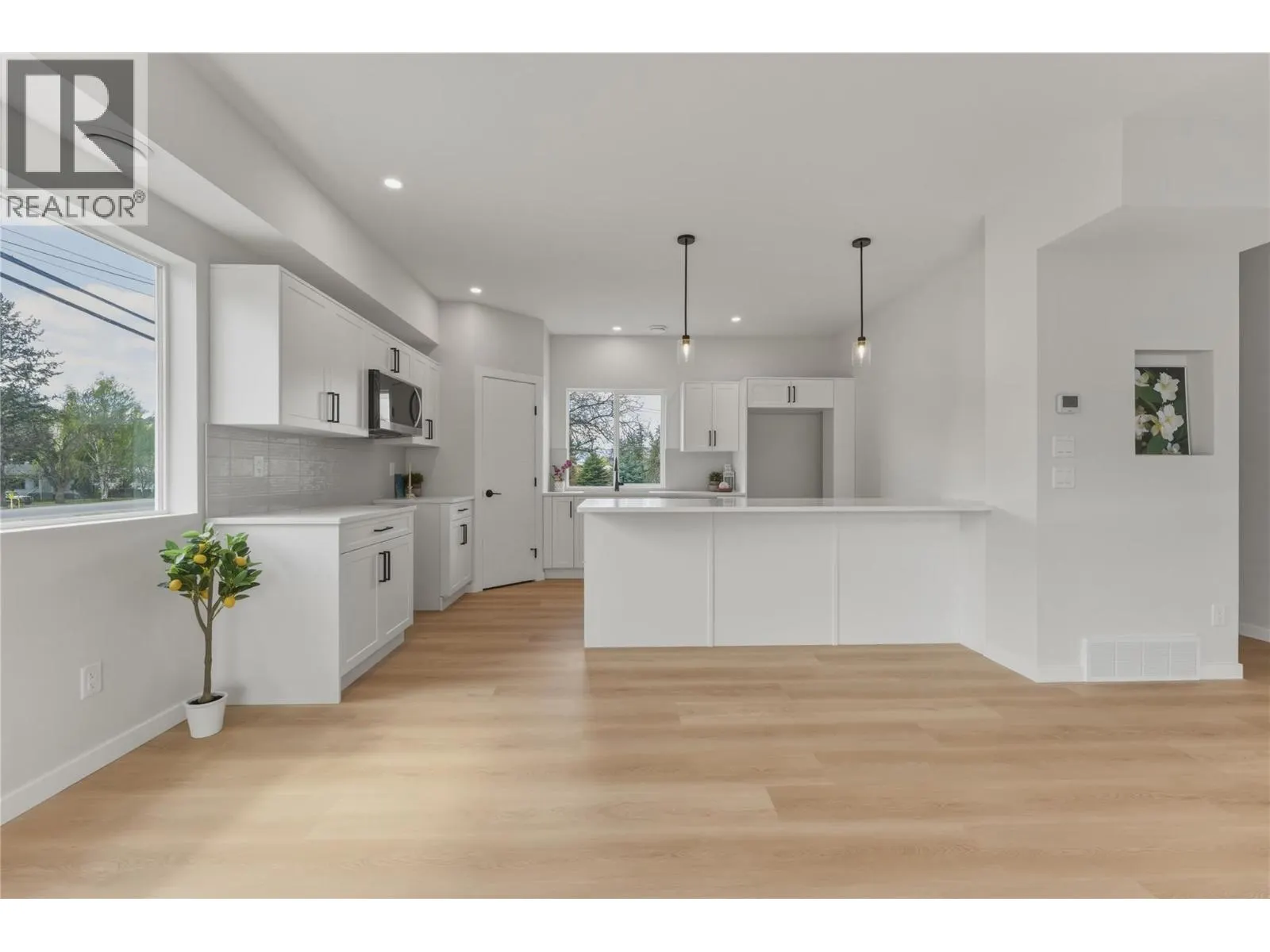 5661 Okanagan Landing Road Unit# 3