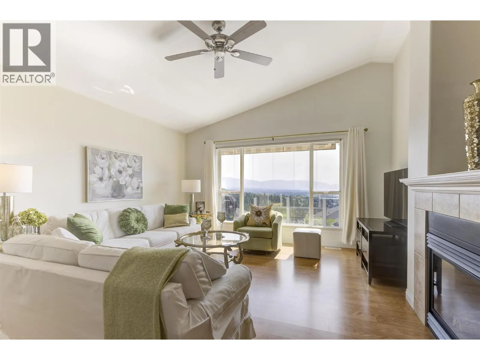 5205 Sandhills Drive