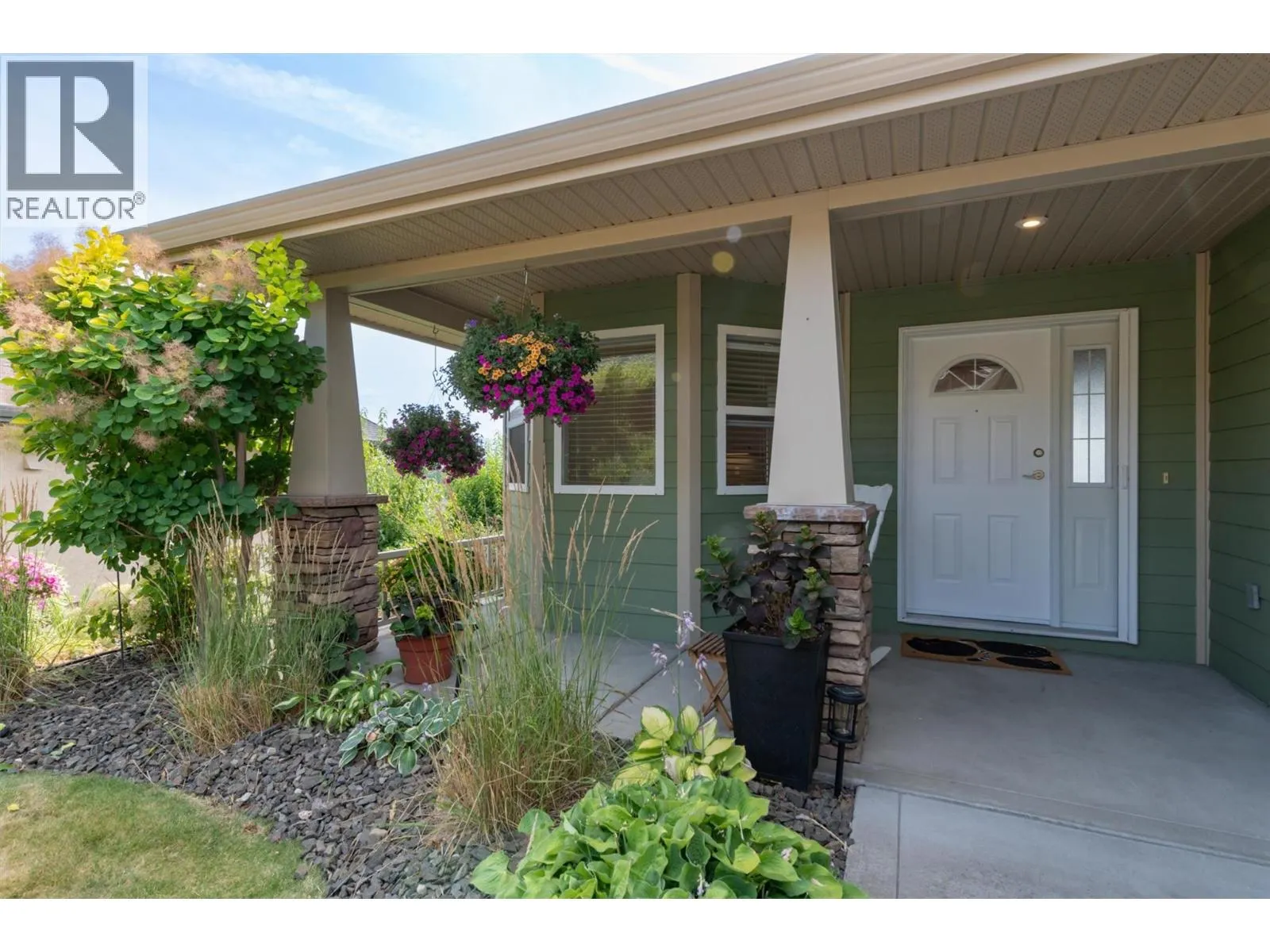 5205 Sandhills Drive
