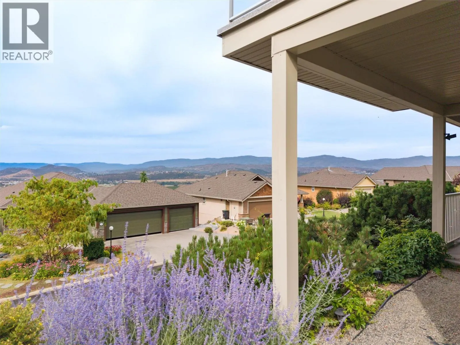 5205 Sandhills Drive