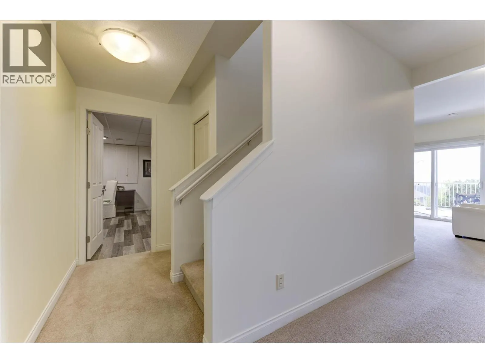 5205 Sandhills Drive