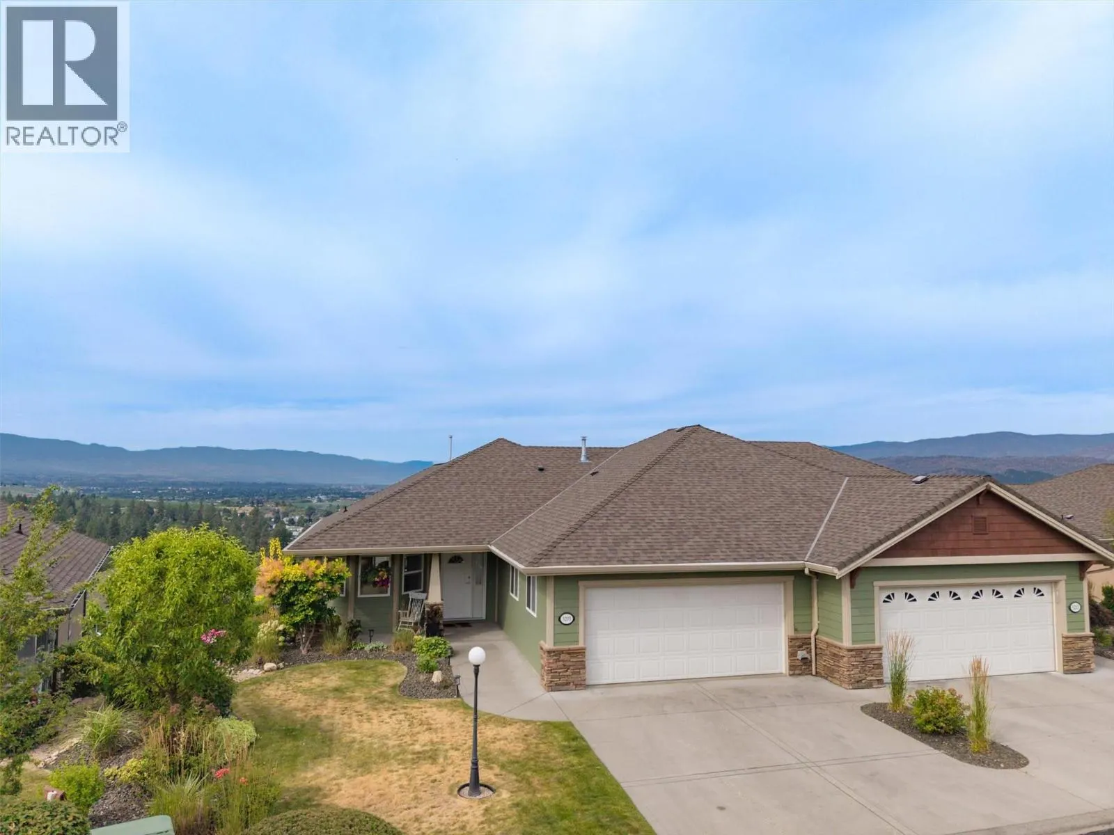 5205 Sandhills Drive