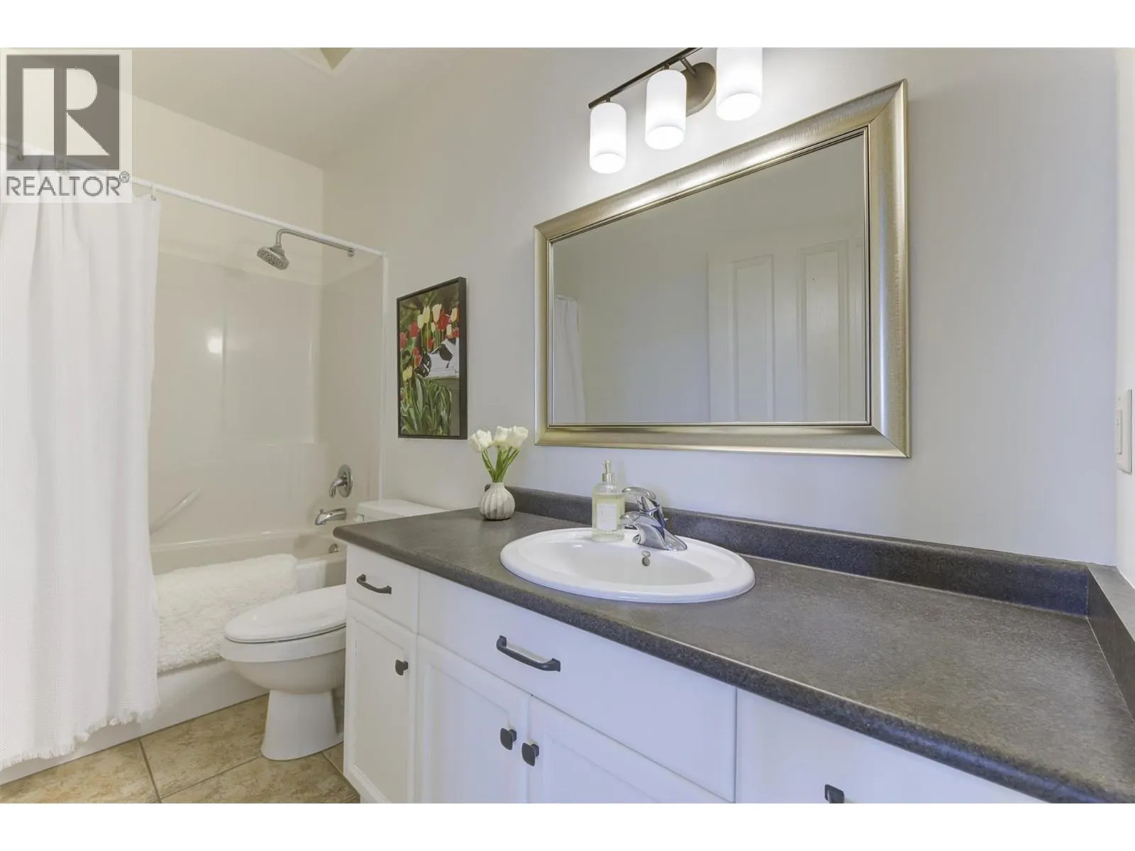 5205 Sandhills Drive