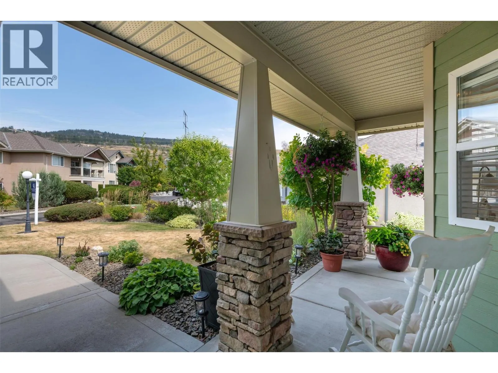 5205 Sandhills Drive