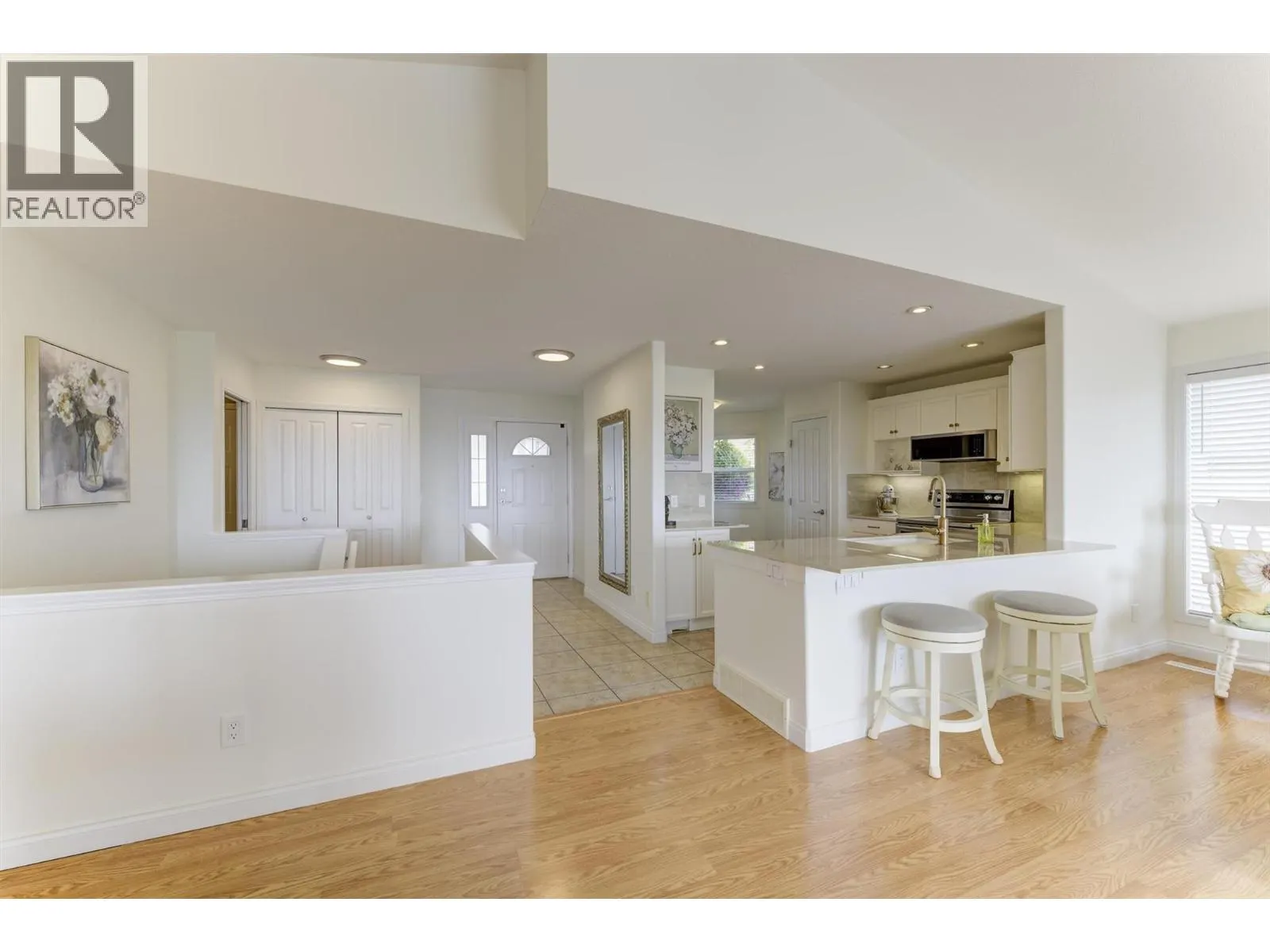 5205 Sandhills Drive