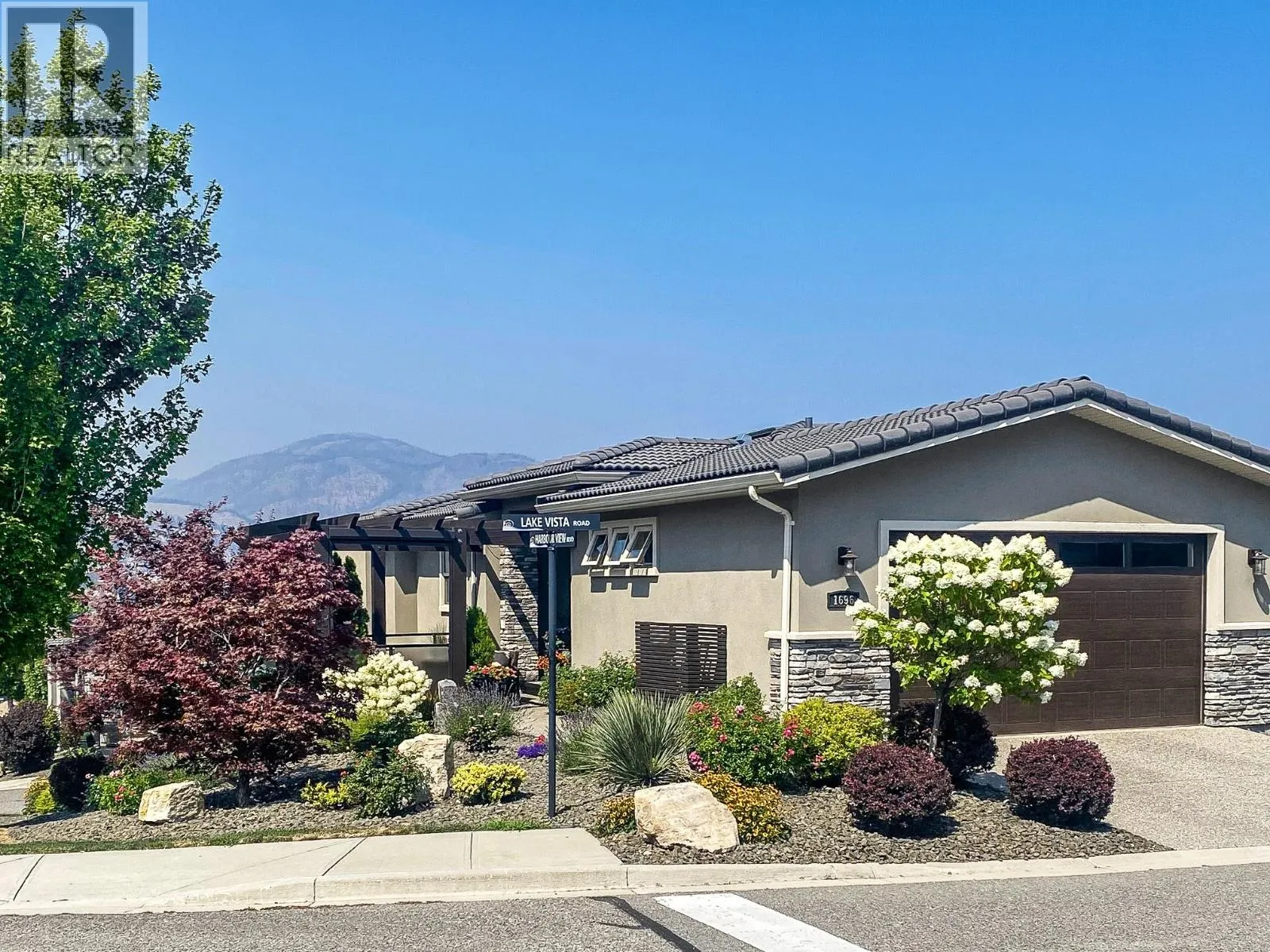 1696 Lake Vista Road