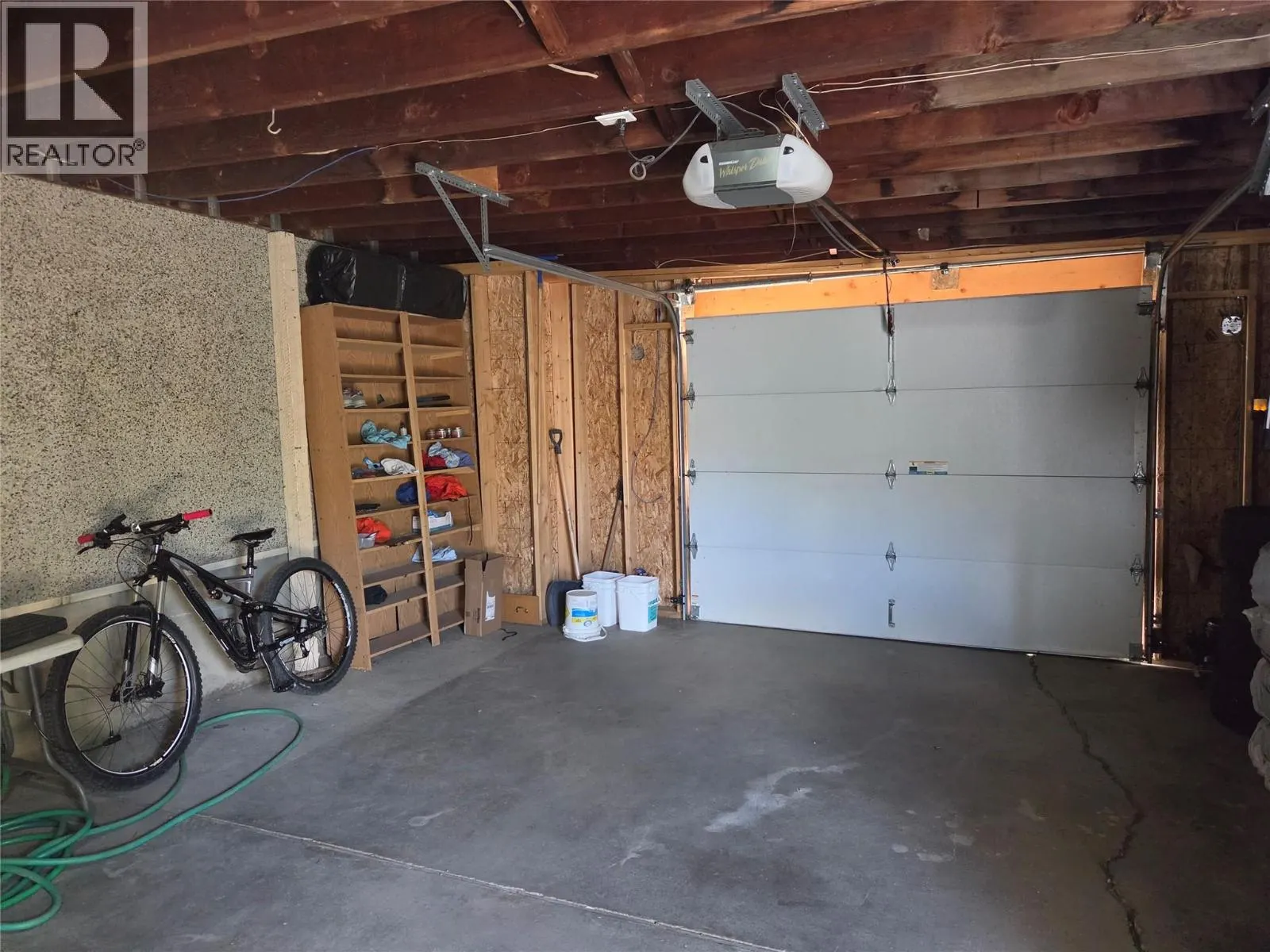 5565 Okanagan Landing Road