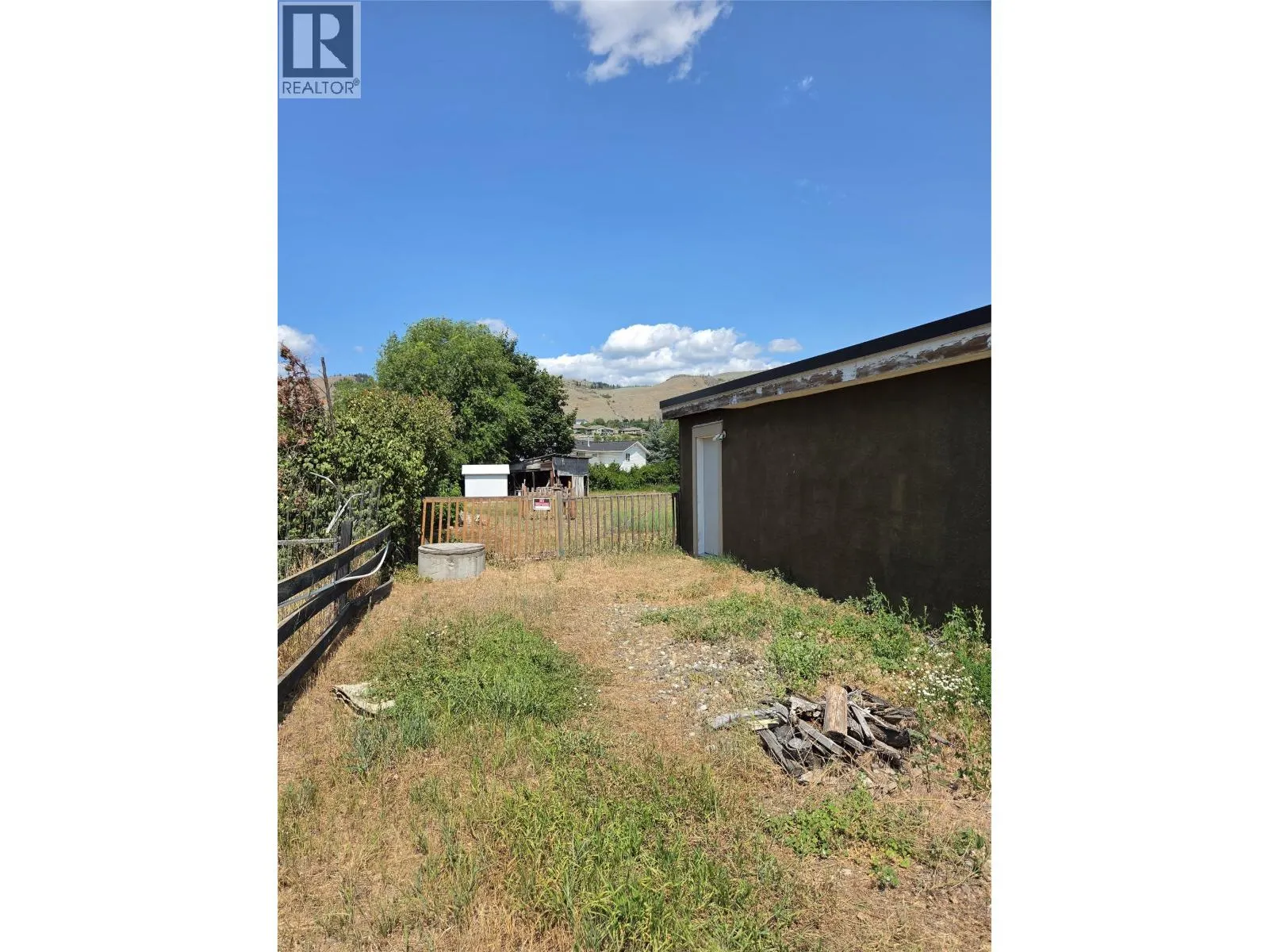 5565 Okanagan Landing Road