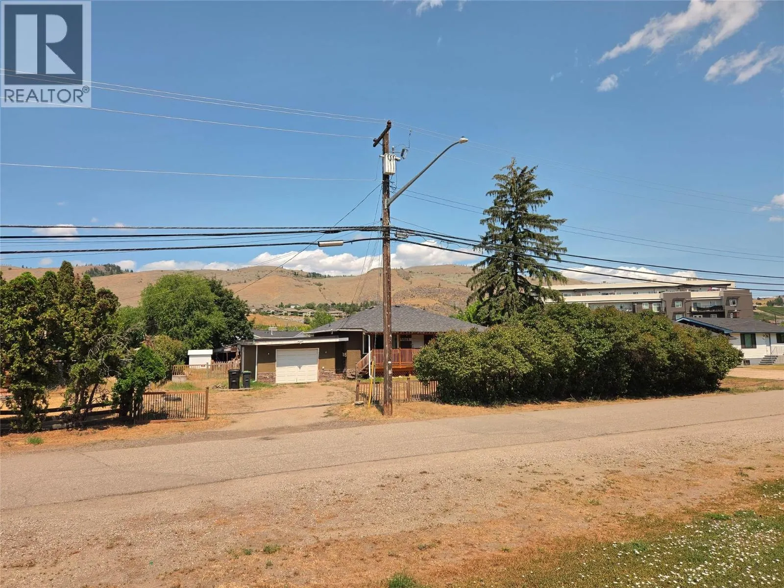 5565 Okanagan Landing Road