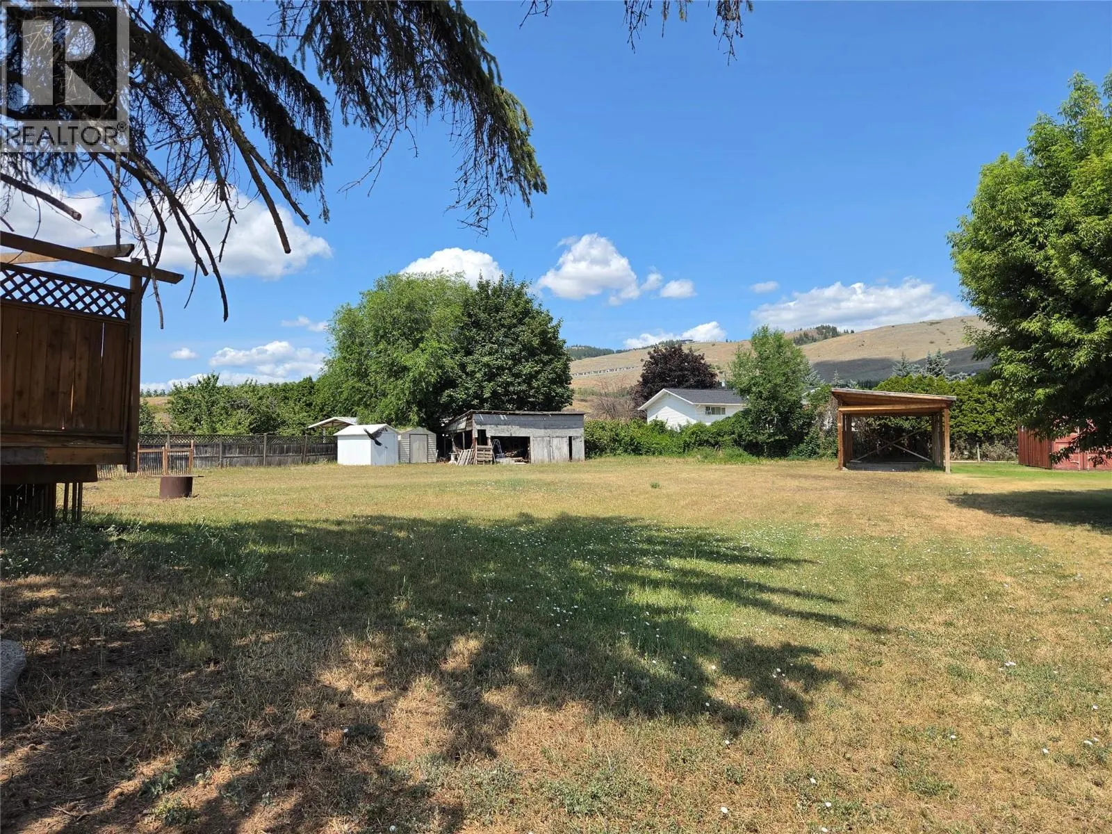 5565 Okanagan Landing Road