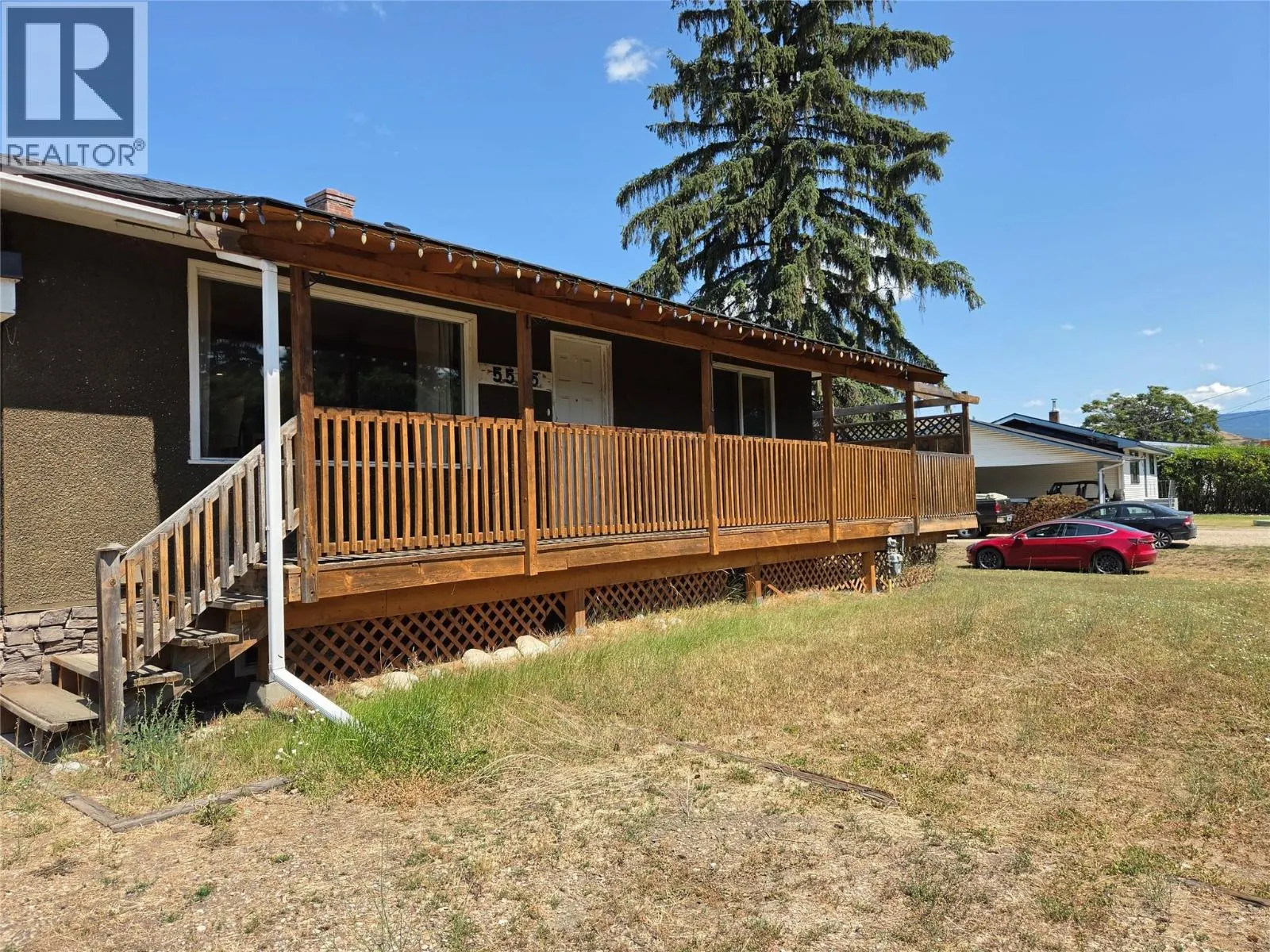 5565 Okanagan Landing Road